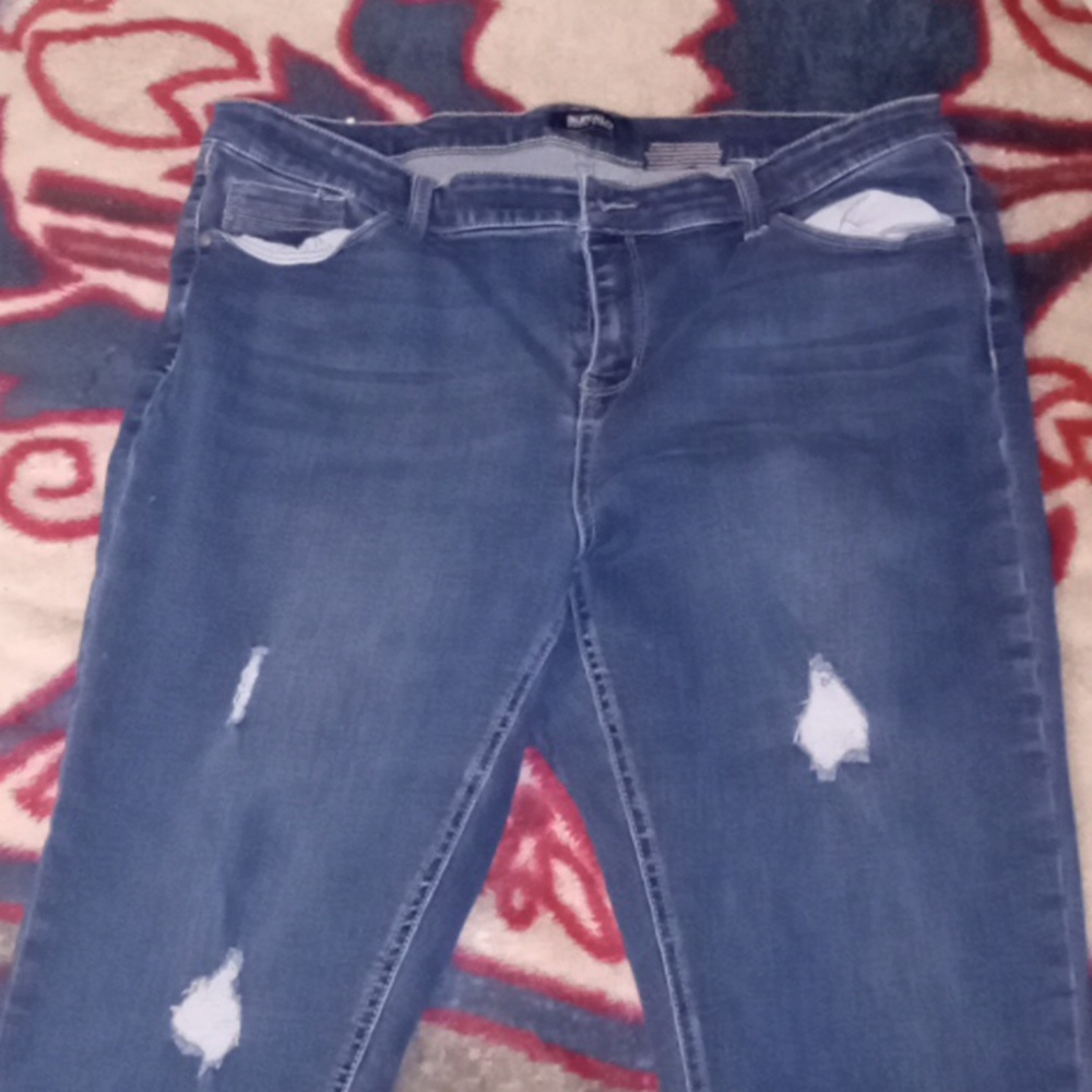 Buffalo jeans ladies size 14/34 Jess rip and repair mid rise skinny